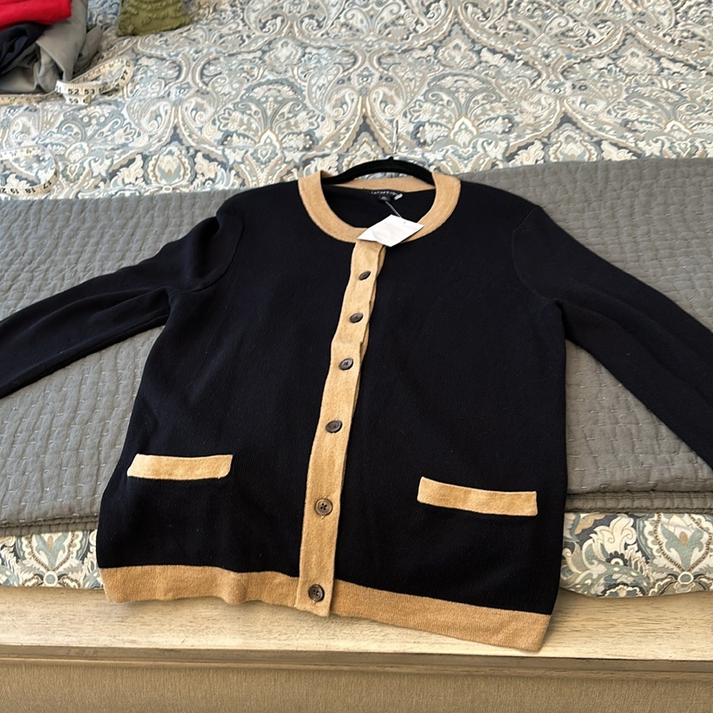 Lands end black and tan cardigan NWT Medium